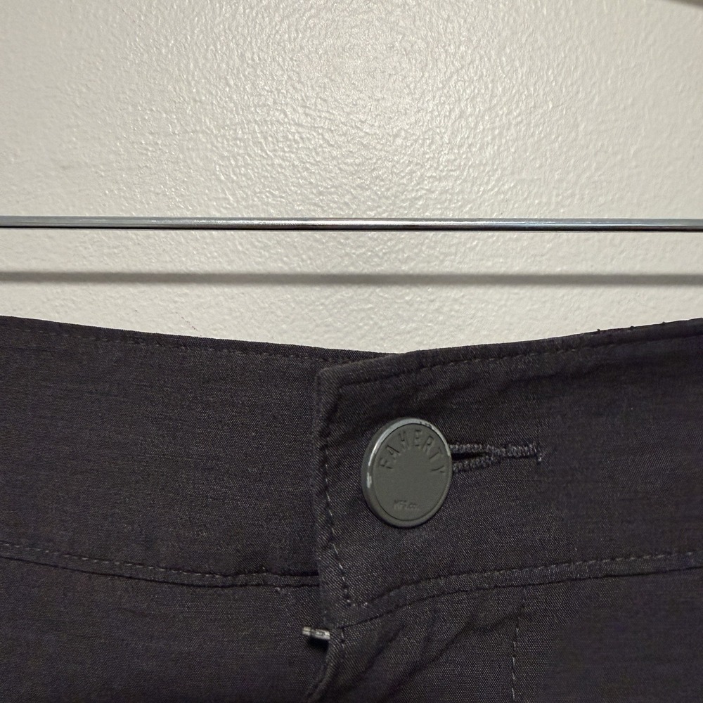 Faherty Men's All Day 7 Inch Charcoal Gray Shorts Size 38 - Picture 2 of 7